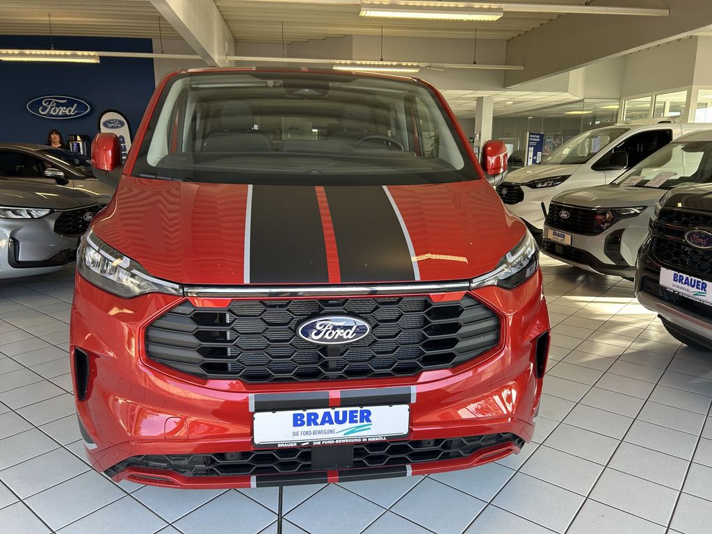 Ford Tourneo Custom 2025