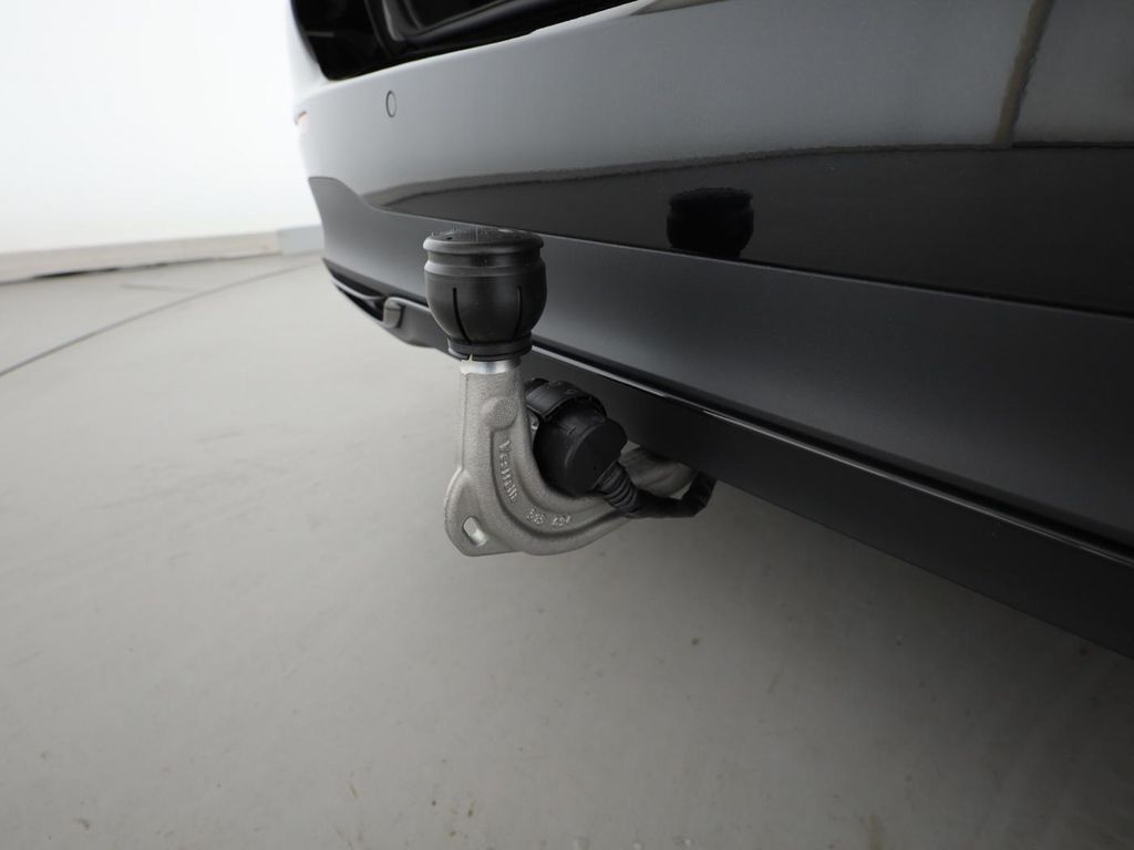 Mercedes-Benz B 200 2025