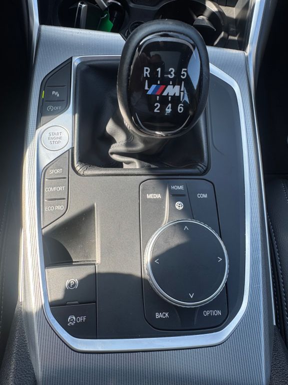 BMW 318 2021