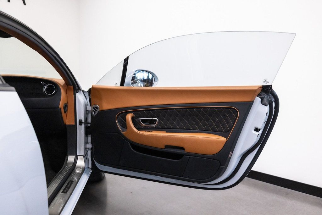 Bentley Continental GT 2011