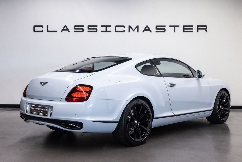 Bentley Continental GT 2011