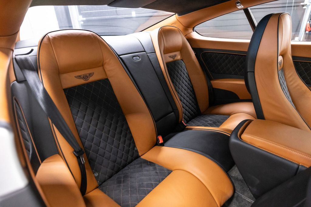 Bentley Continental GT 2011