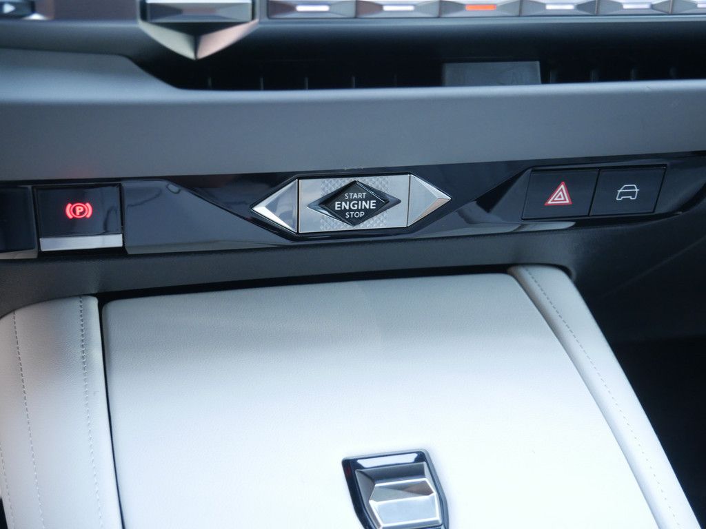 DS Automobiles DS4 2024