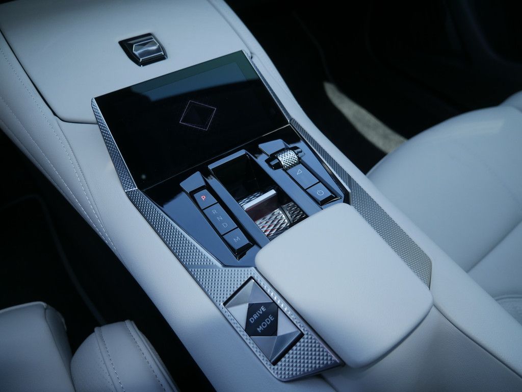 DS Automobiles DS4 2024