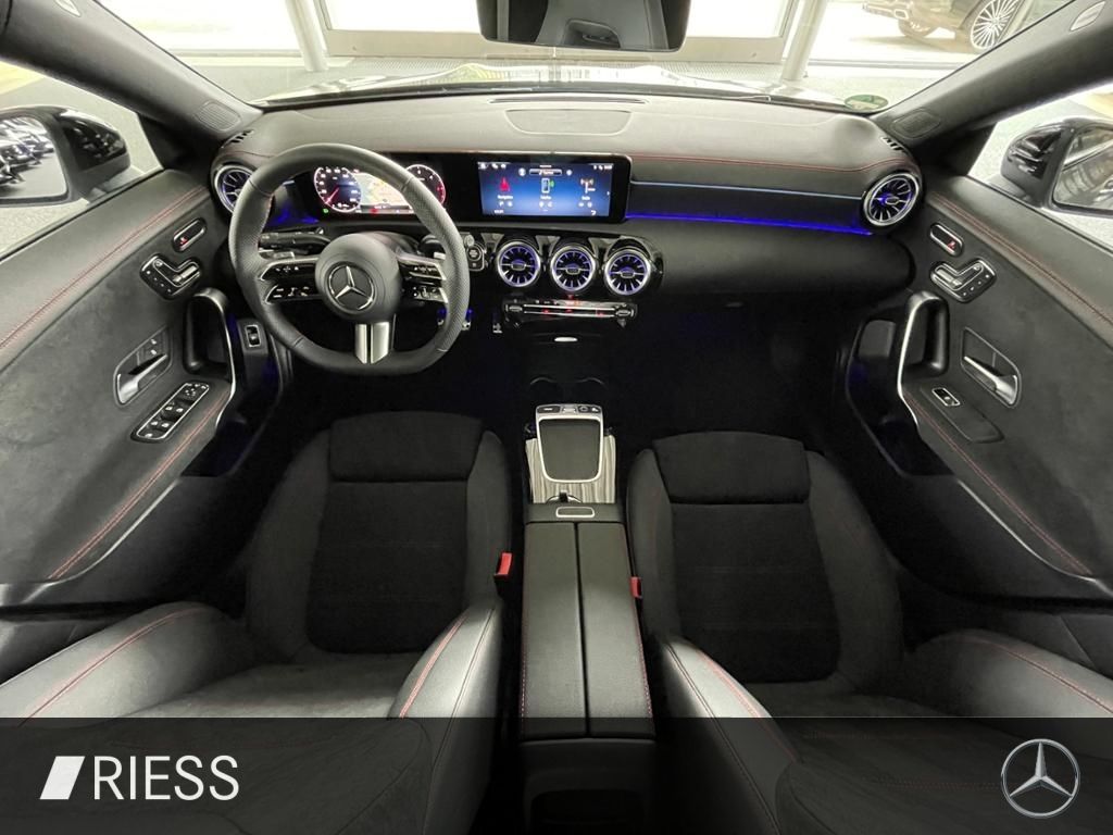 Mercedes-Benz CLA 220 2025