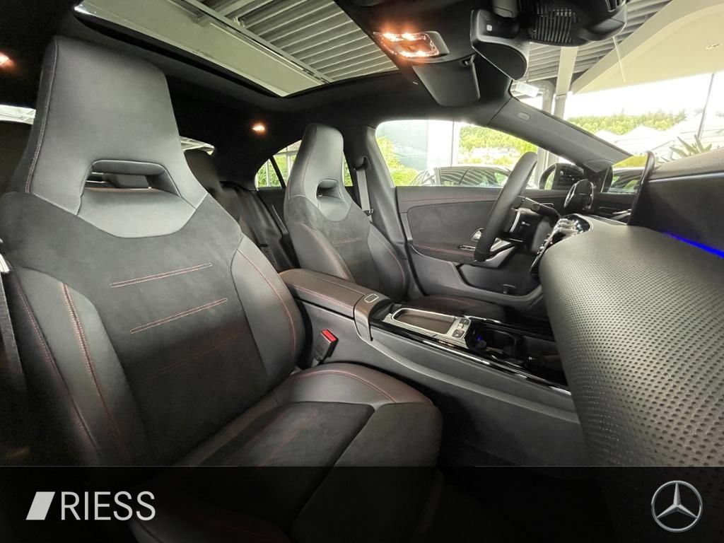 Mercedes-Benz CLA 220 2025