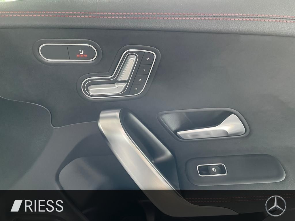 Mercedes-Benz CLA 220 2025