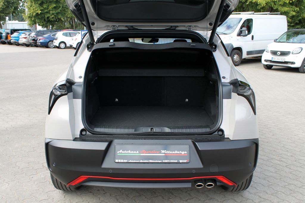 Alfa Romeo Junior 2025