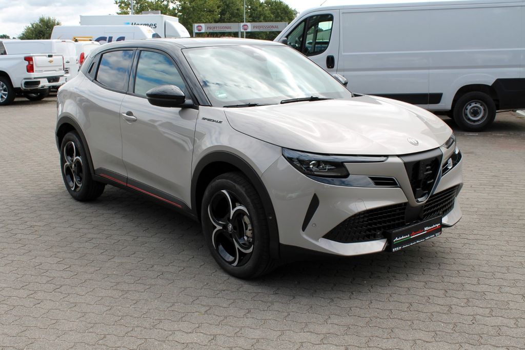 Alfa Romeo Junior 2025