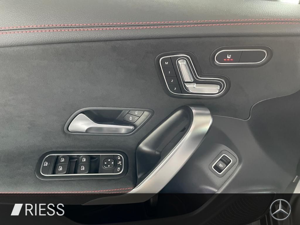 Mercedes-Benz CLA 220 2025