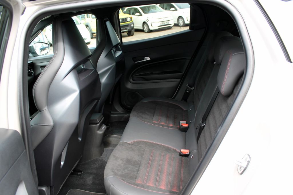 Alfa Romeo Junior 2025