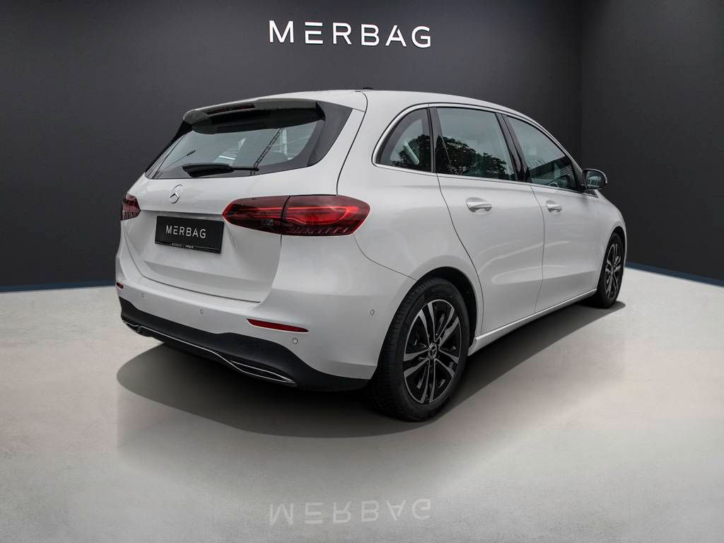 Mercedes-Benz B 200 2024