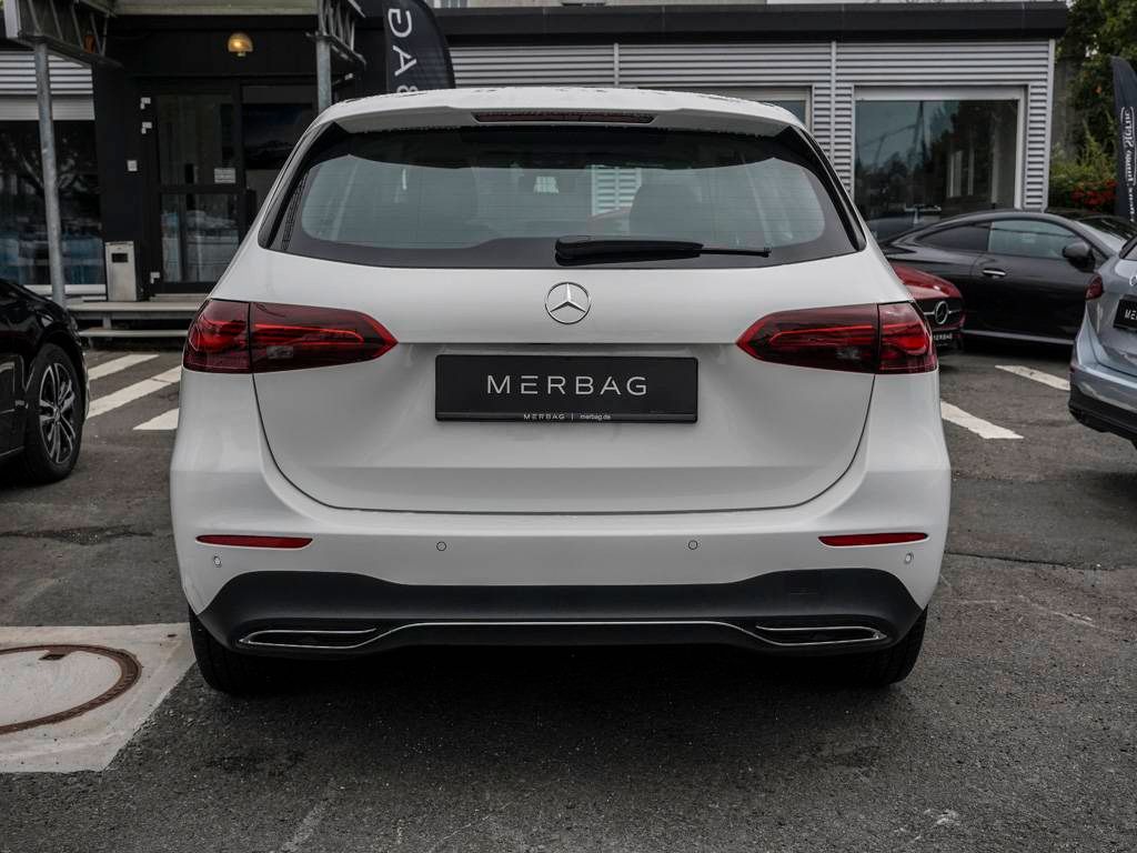 Mercedes-Benz B 200 2024