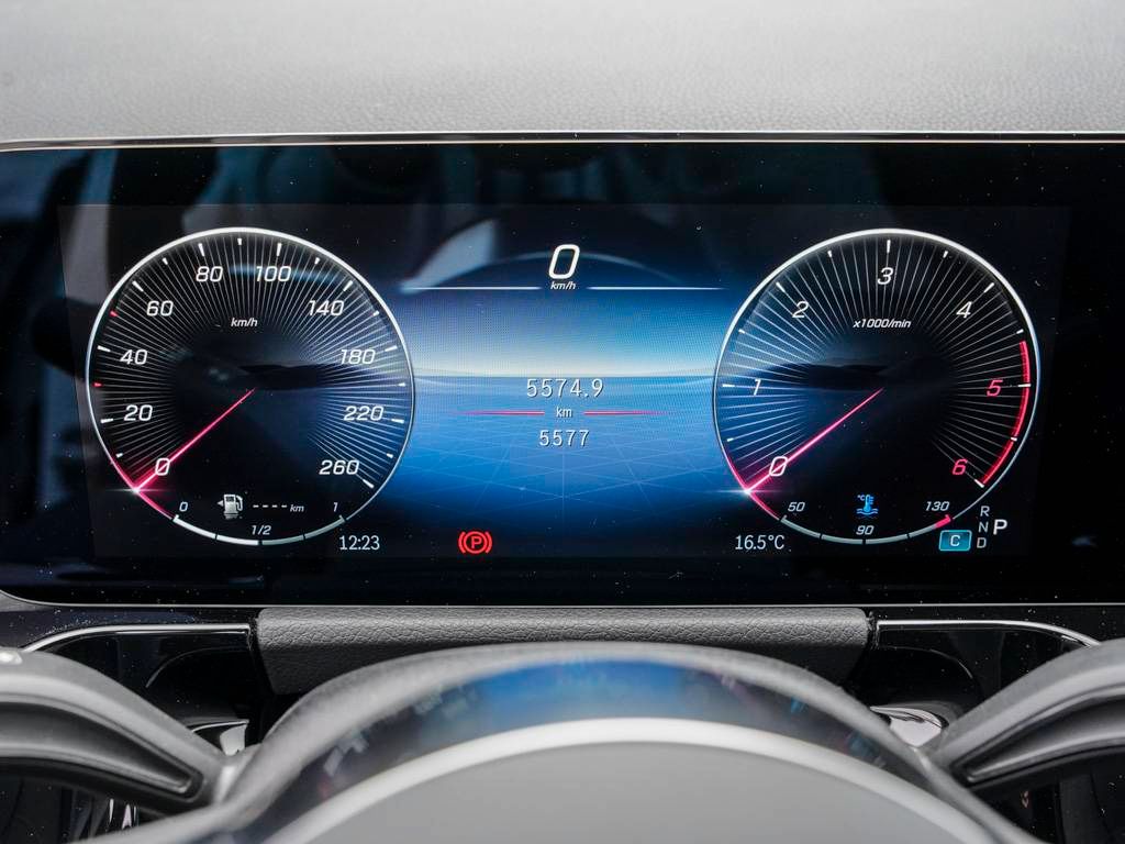 Mercedes-Benz B 200 2024