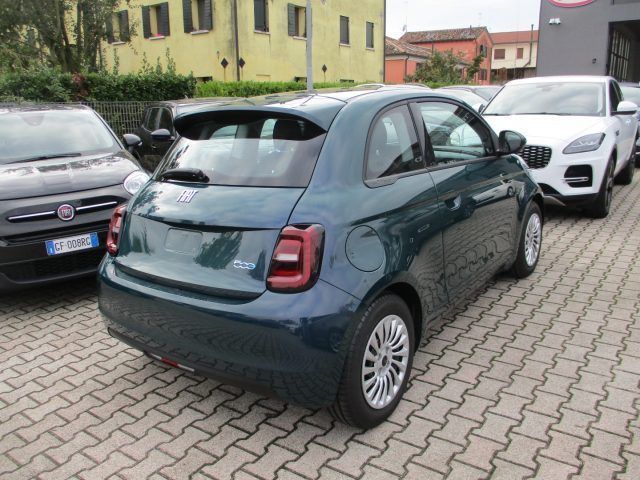 Fiat 500 2023