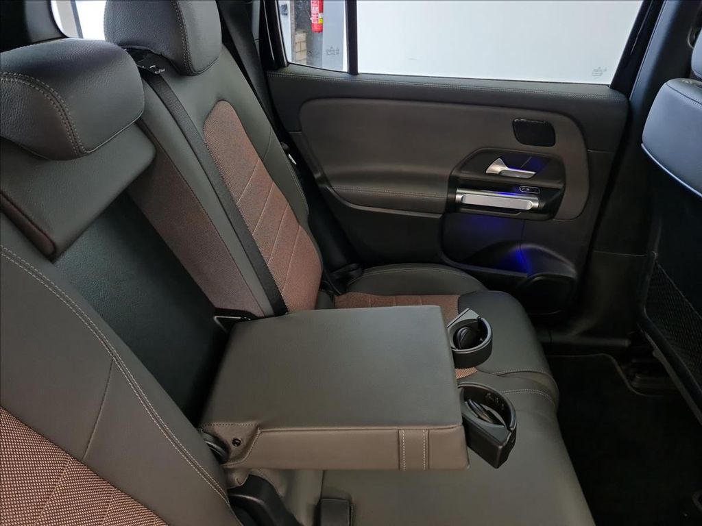 Mercedes-Benz EQB 2024