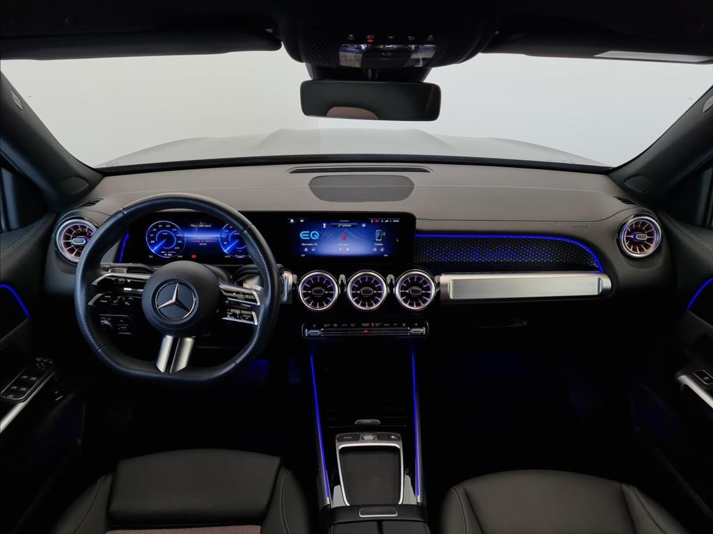 Mercedes-Benz EQB 2024