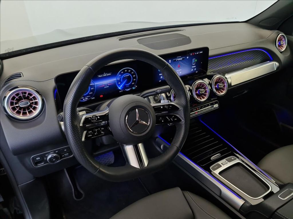 Mercedes-Benz EQB 2024