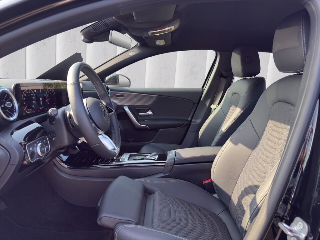 Mercedes-Benz A 180 2024