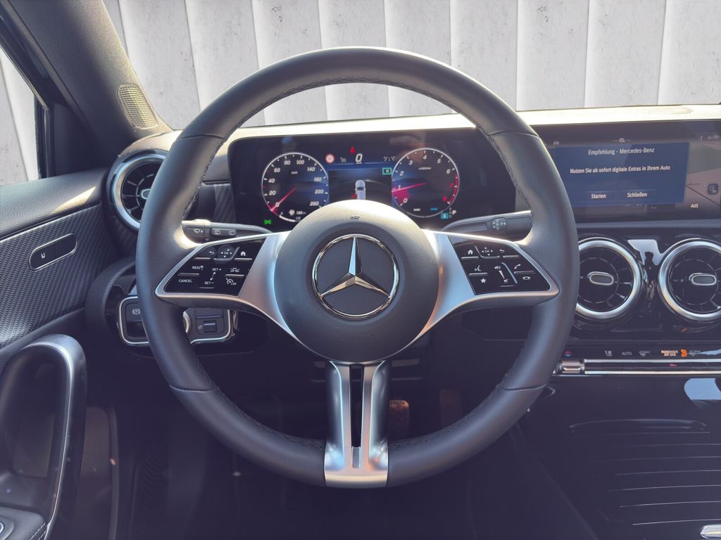 Mercedes-Benz A 180 2024