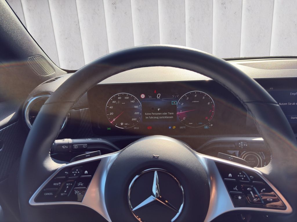 Mercedes-Benz A 180 2024