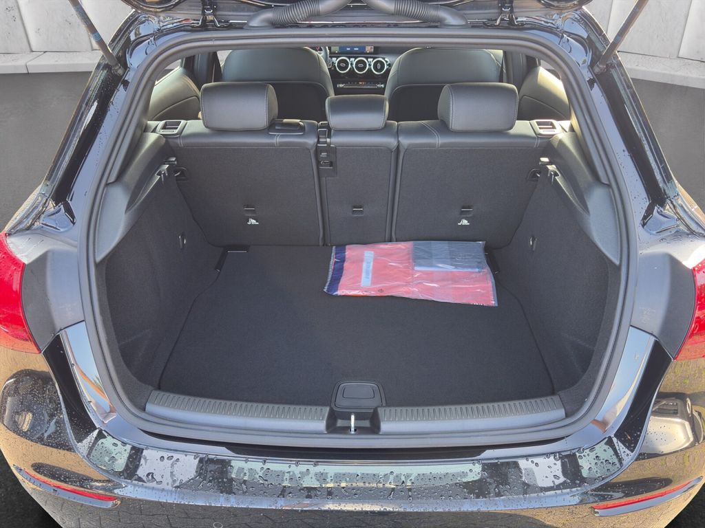 Mercedes-Benz A 180 2024