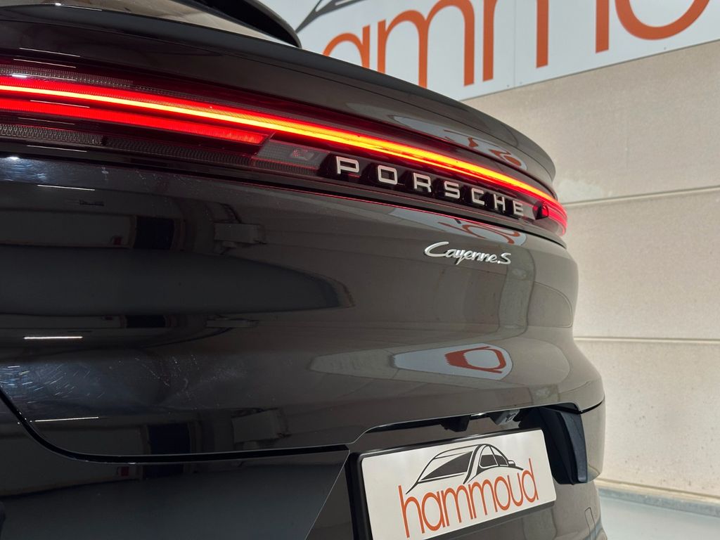 Porsche Cayenne 2024