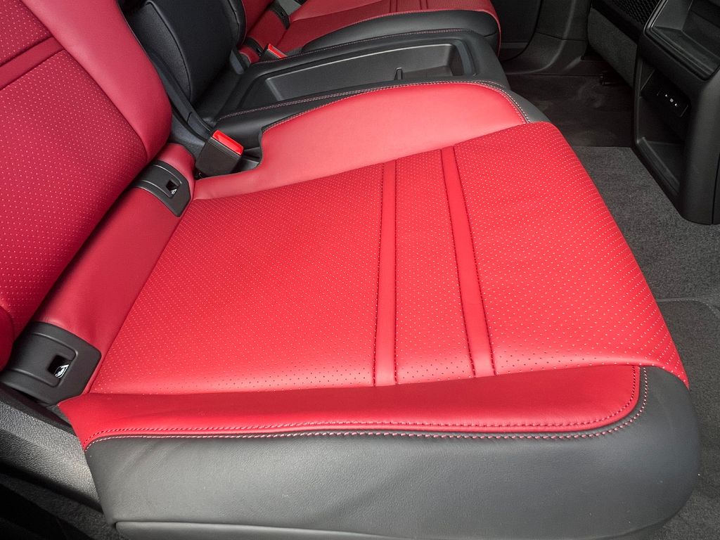 Porsche Cayenne 2024