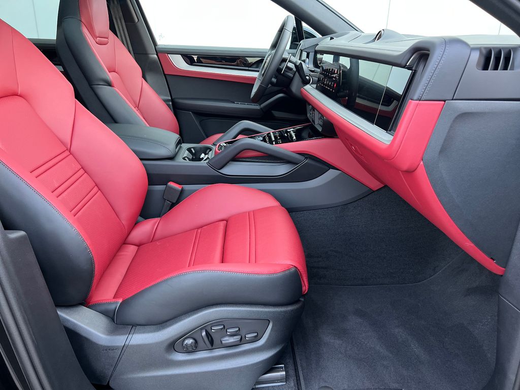 Porsche Cayenne 2024