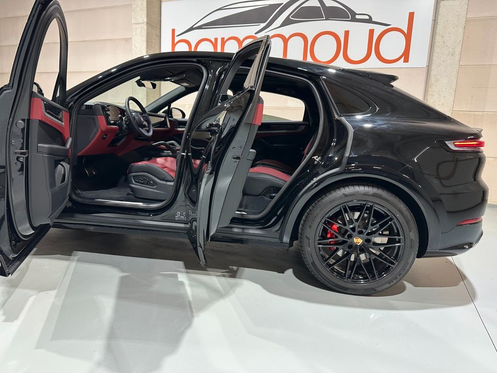 Porsche Cayenne 2024