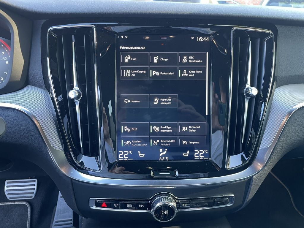 Volvo V60 2019