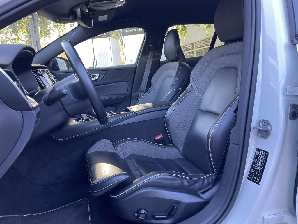 Volvo V60 2019