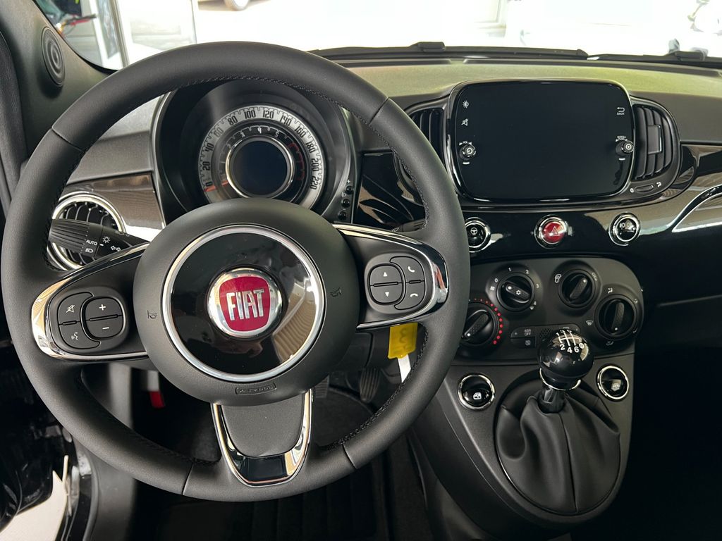 Fiat 500 2023