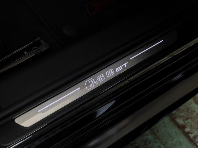Audi RS6 2024
