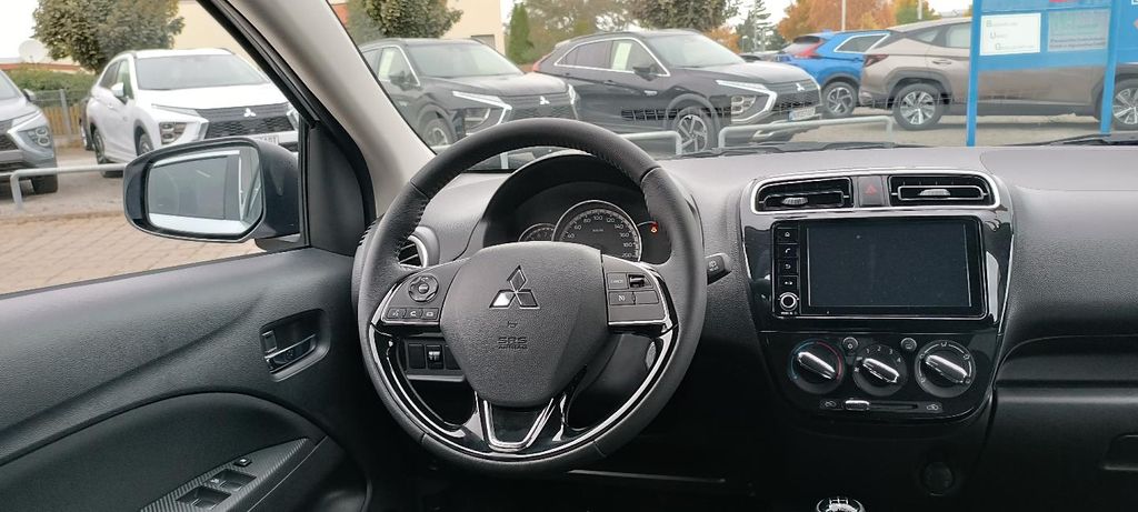 Mitsubishi Space Star 2025