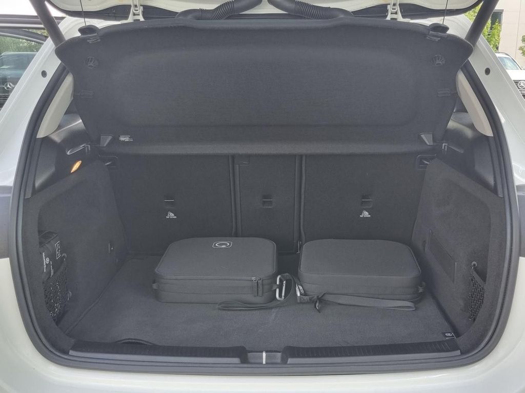 Mercedes-Benz B 250 2023