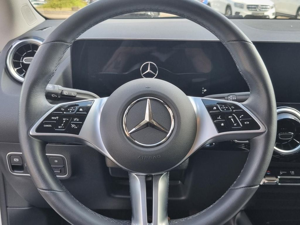 Mercedes-Benz B 250 2023