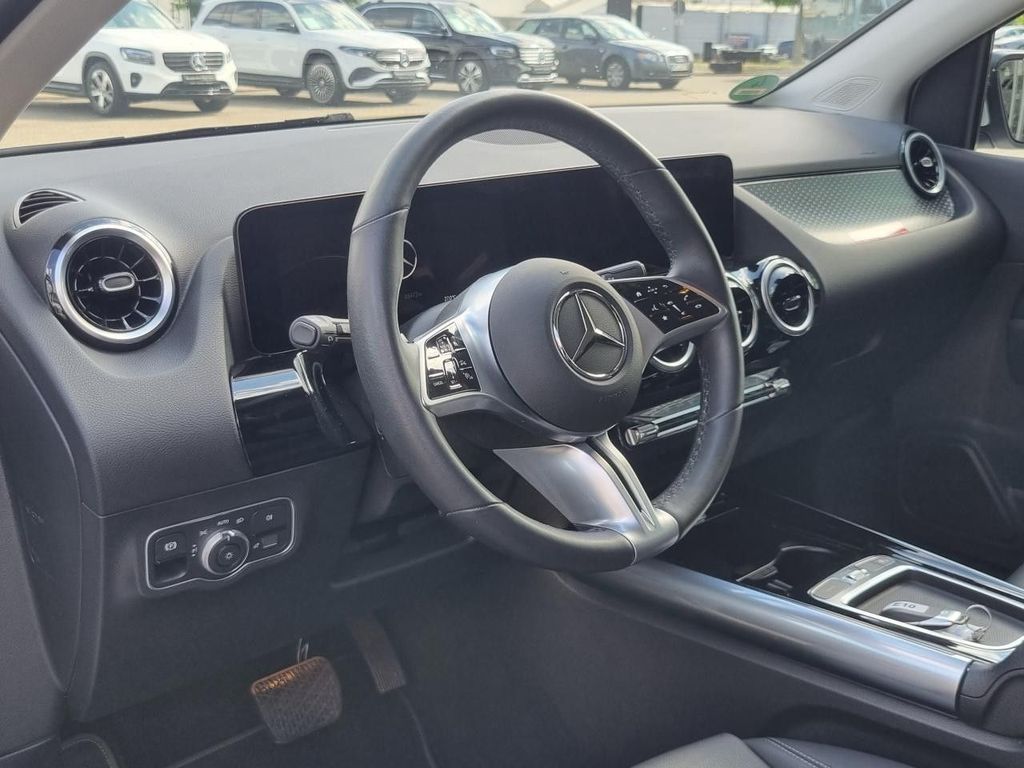 Mercedes-Benz B 250 2023