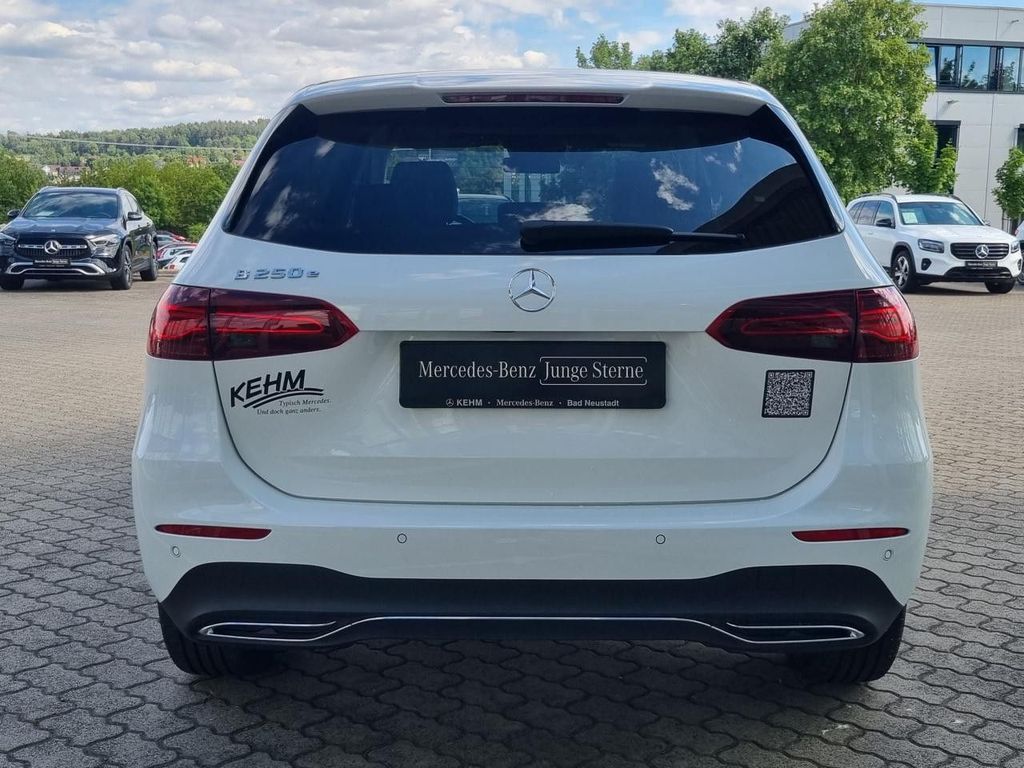 Mercedes-Benz B 250 2023