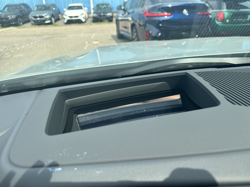 BMW i5 2025