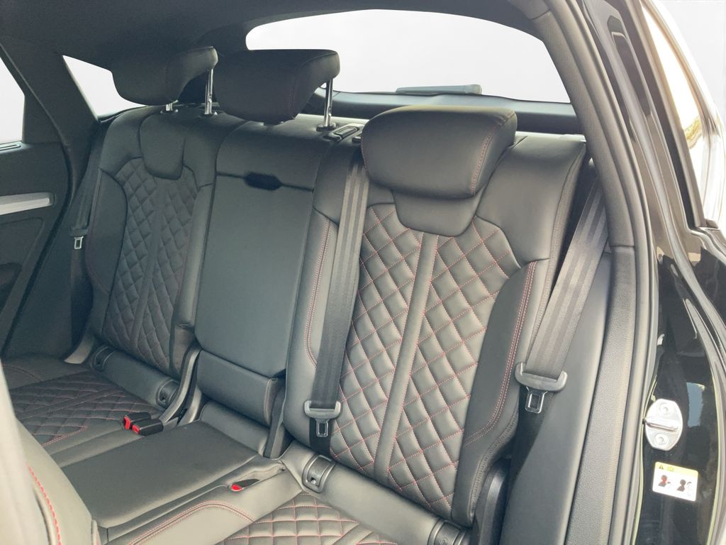 Audi SQ5 2025