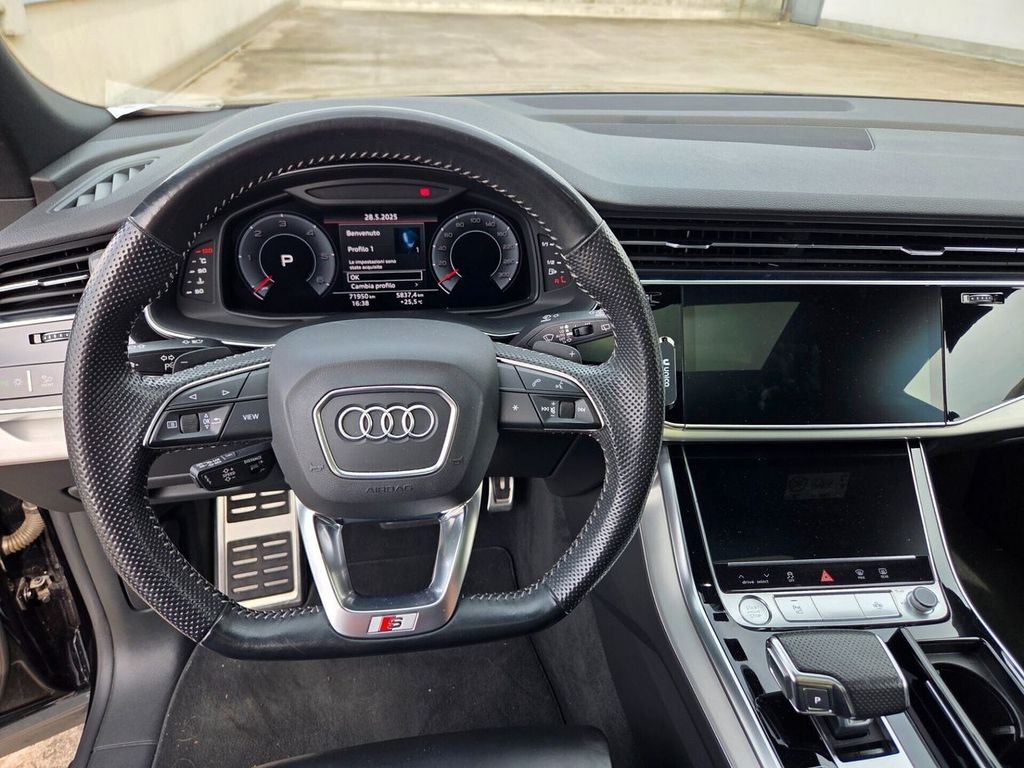 Audi Q8 2020
