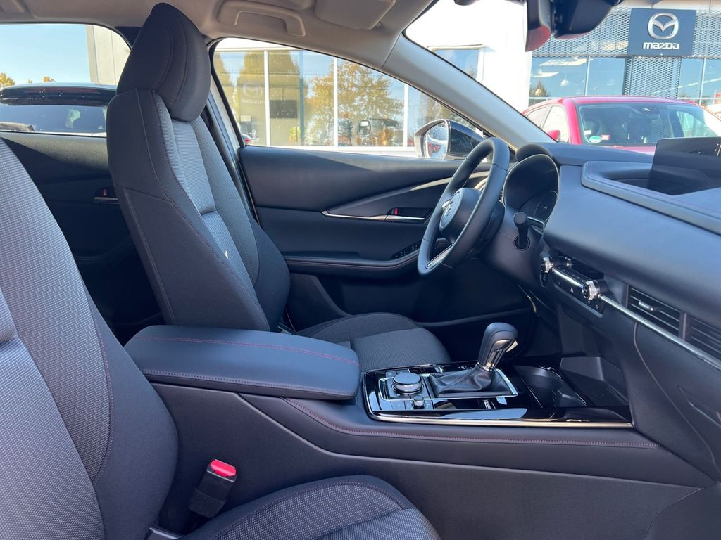 Mazda CX-30 2025
