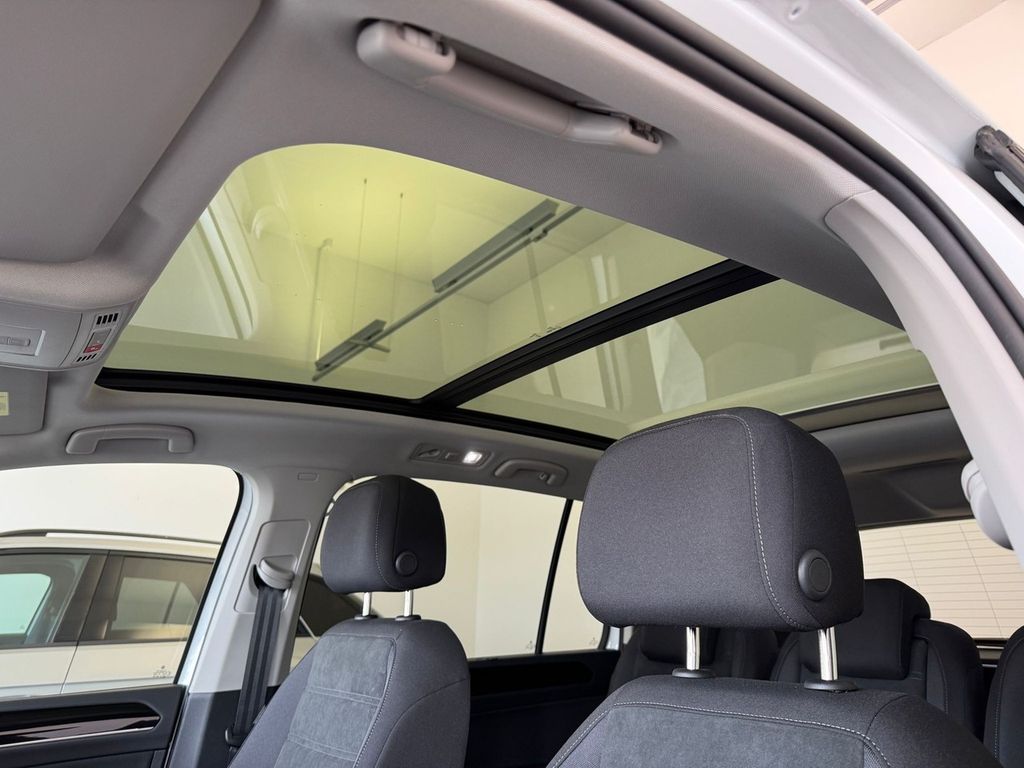 Volkswagen Touran 2025