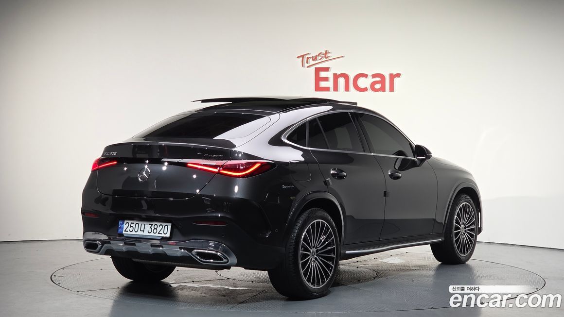 Mercedes-Benz GLC-Class 2024