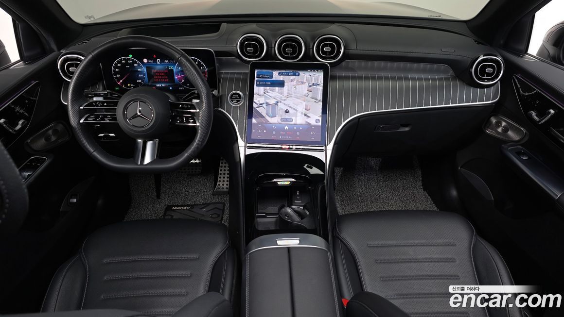 Mercedes-Benz GLC-Class 2024