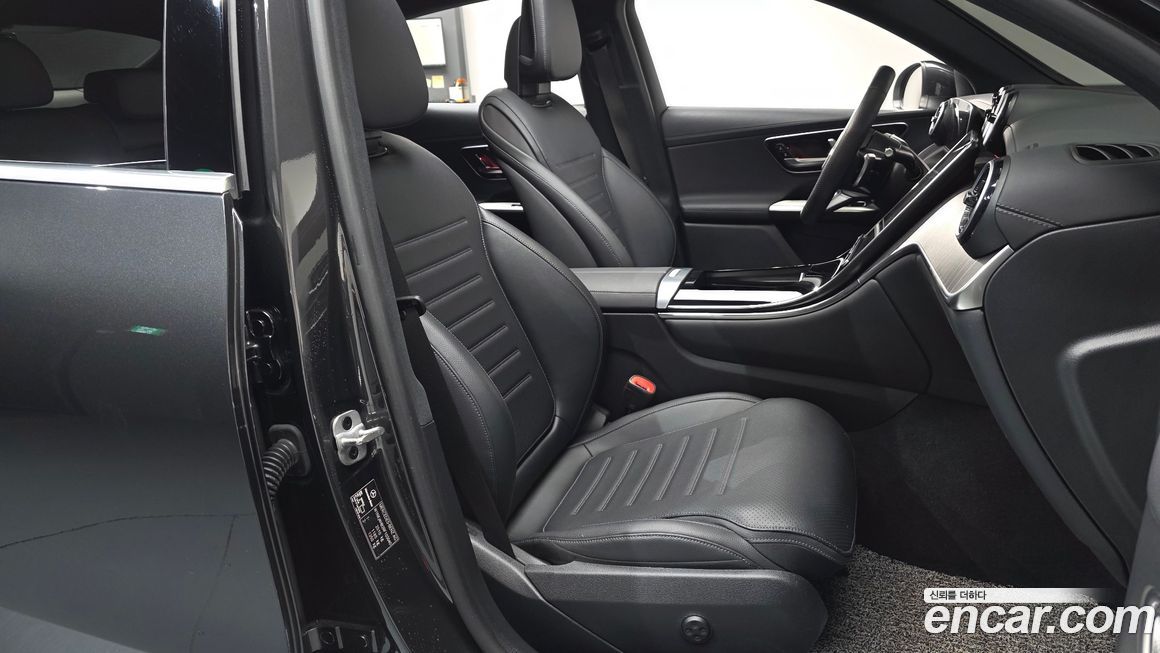 Mercedes-Benz GLC-Class 2024