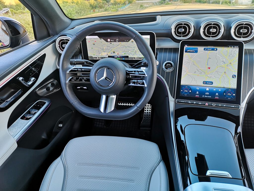 Mercedes-Benz GLC 300 2023