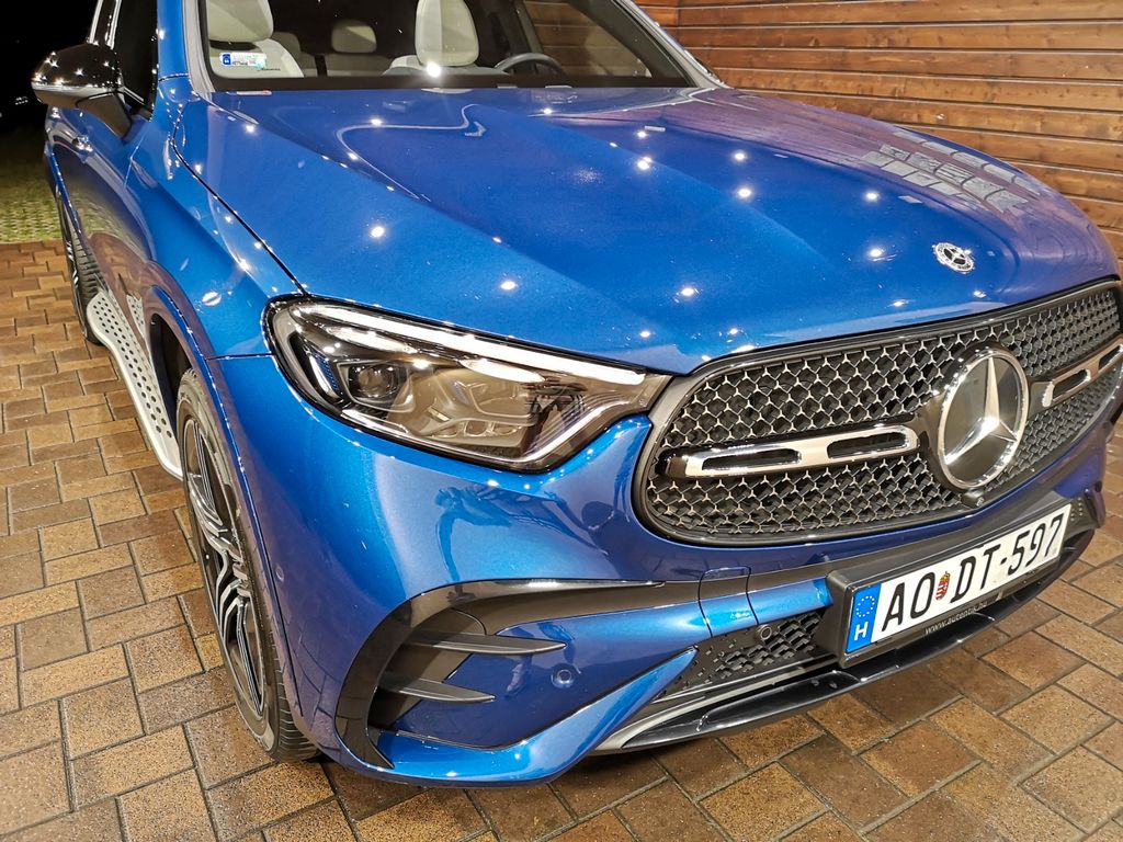 Mercedes-Benz GLC 300 2023