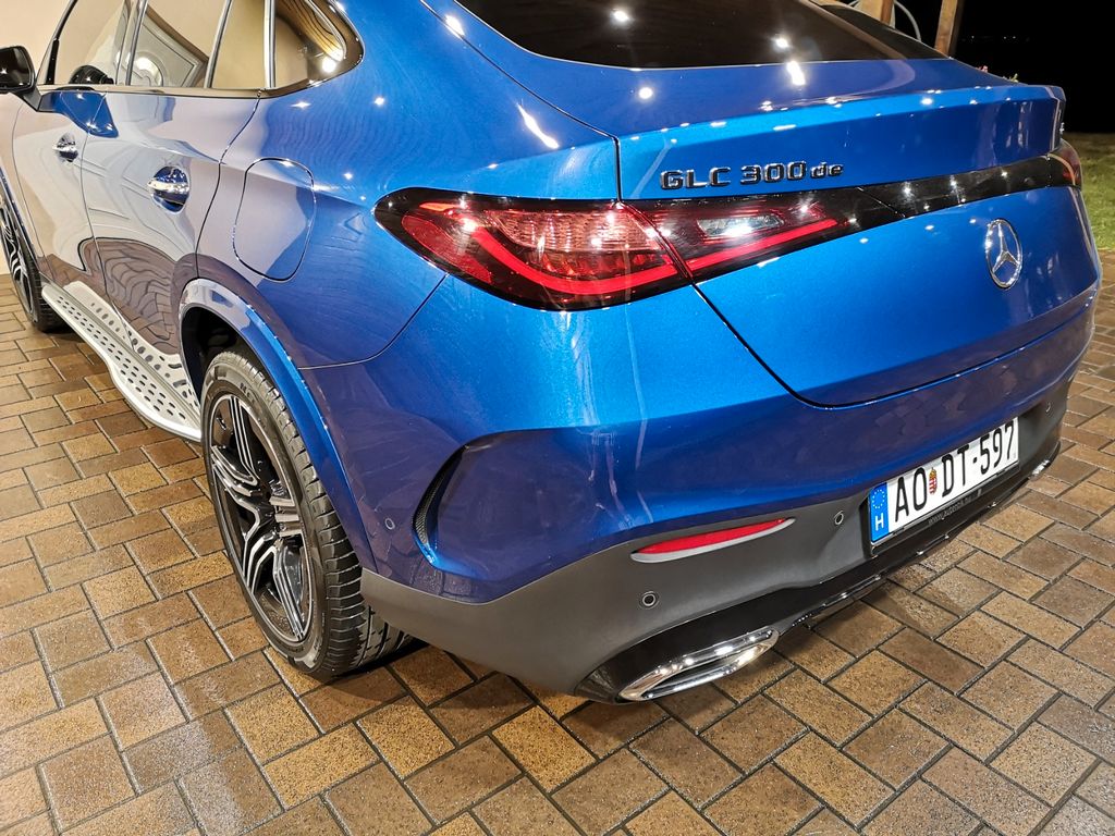 Mercedes-Benz GLC 300 2023